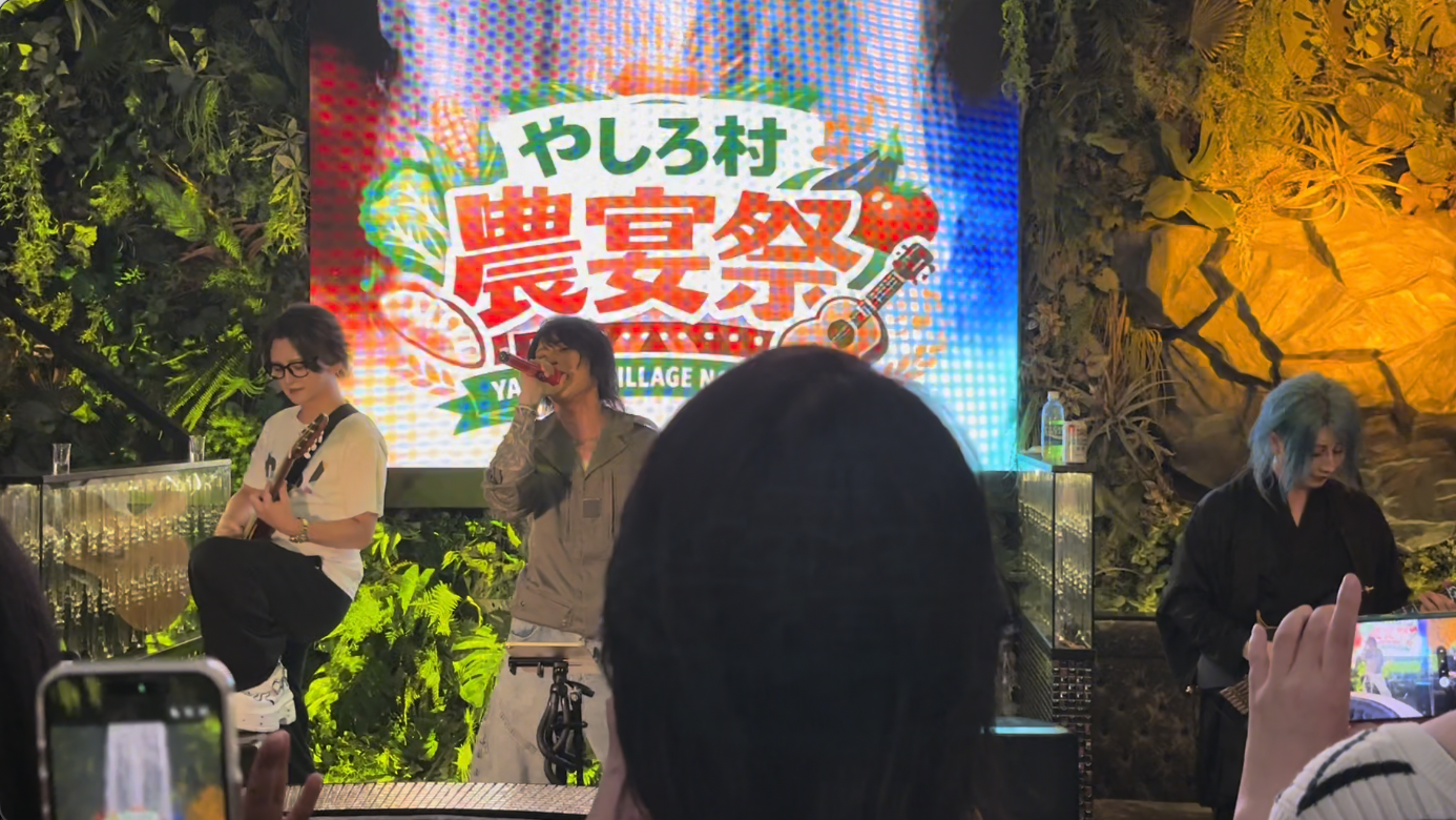 VALHALLAのライブの様子